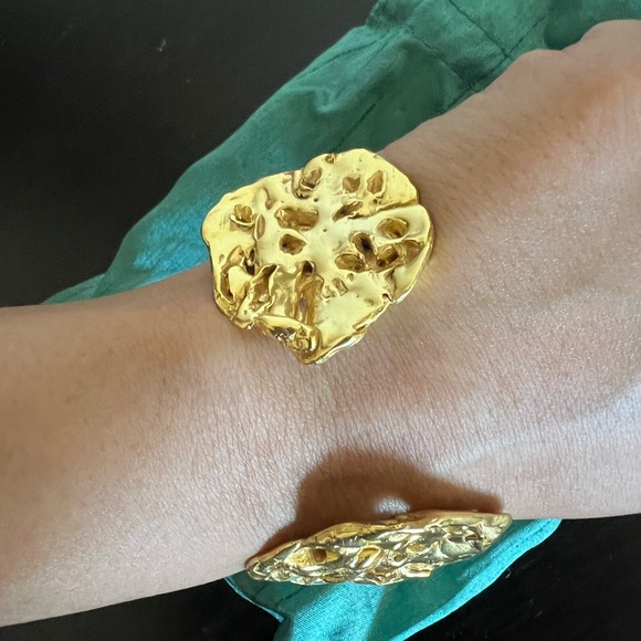 Abstract bracelet/cuff - Picture 4 of 7